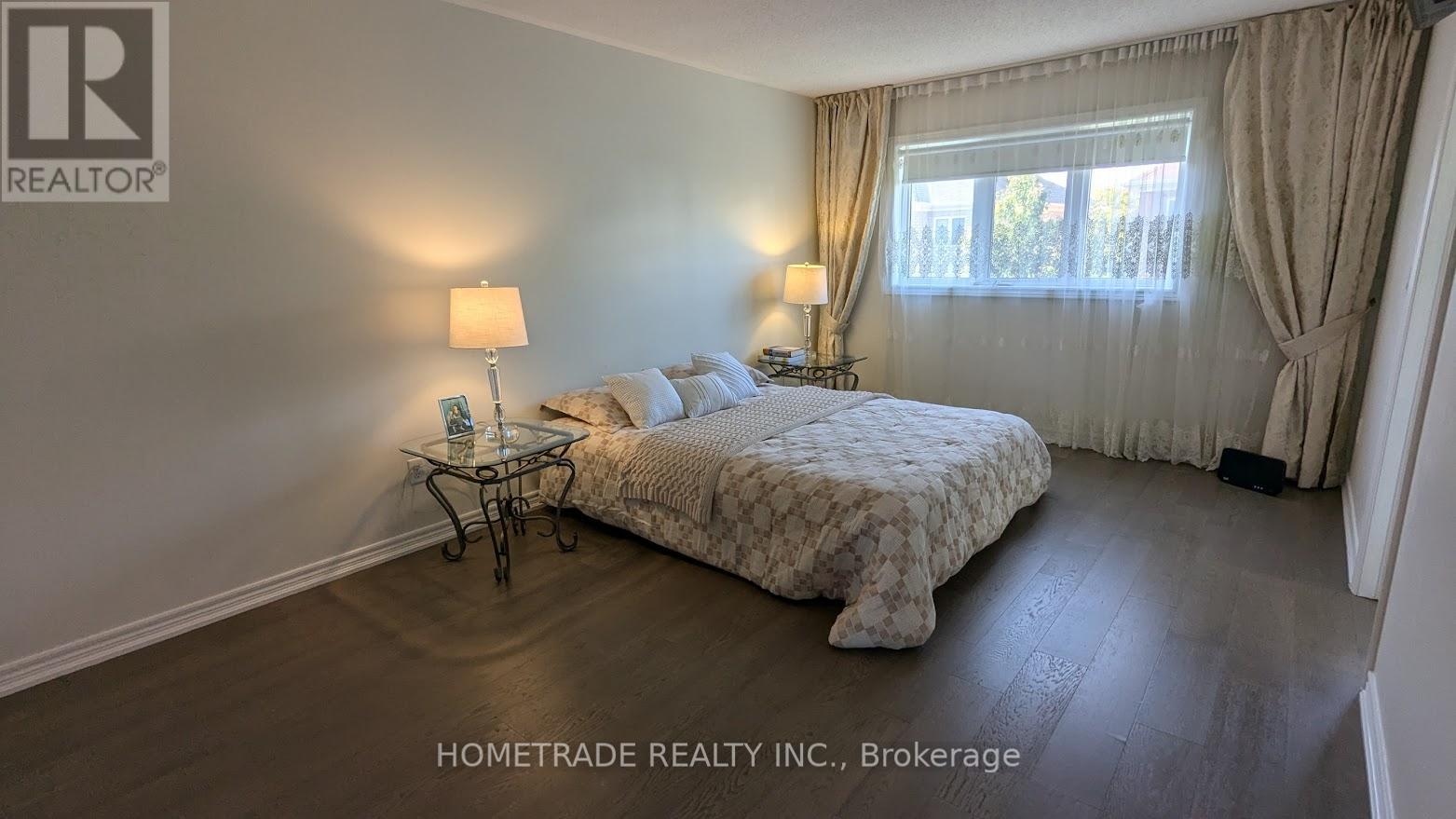 4861 Verdi Street, Burlington, ON - Indoor Photo Showing Bedroom