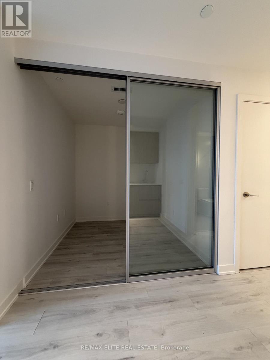 2011S - 110 Broadway Avenue, Toronto, ON - Indoor