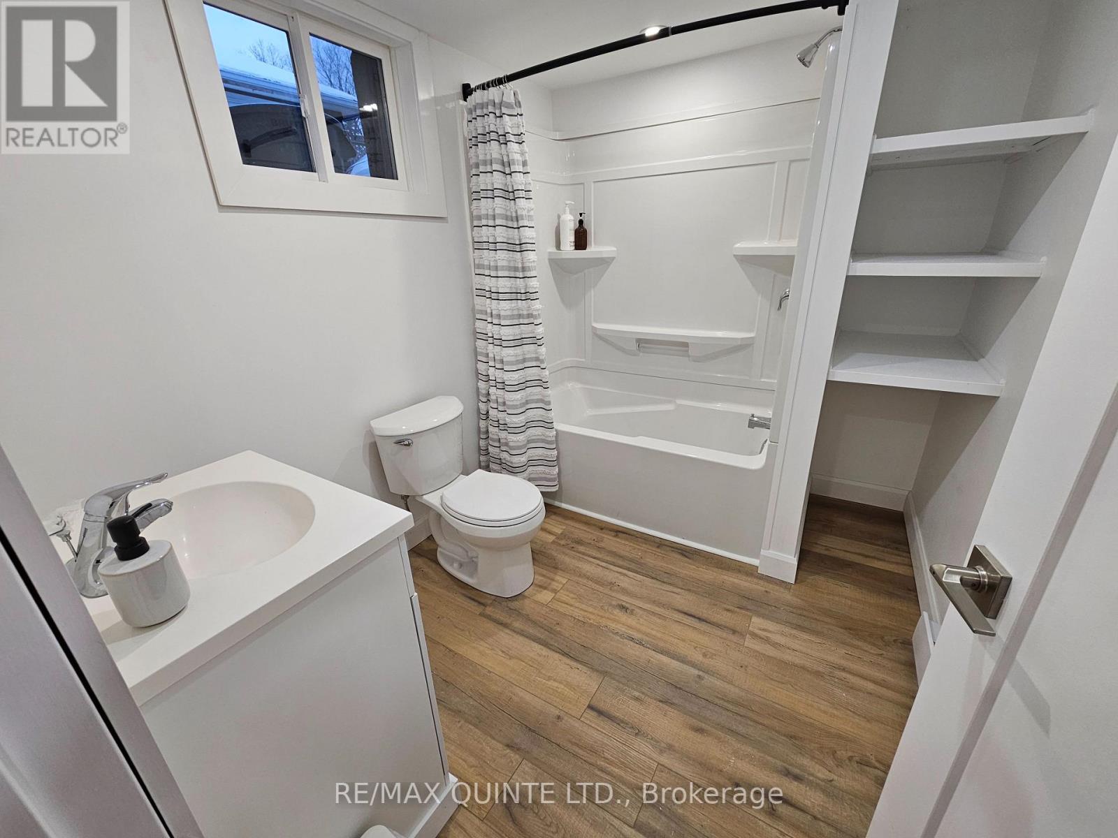 Lower level - 620 Sidney Street, Belleville (Belleville Ward), ON - Indoor Photo Showing Bathroom