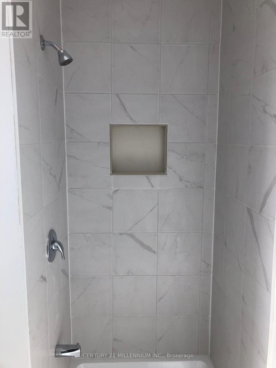 71 Clouston Avenue, Toronto, ON - Indoor Photo Showing Bathroom