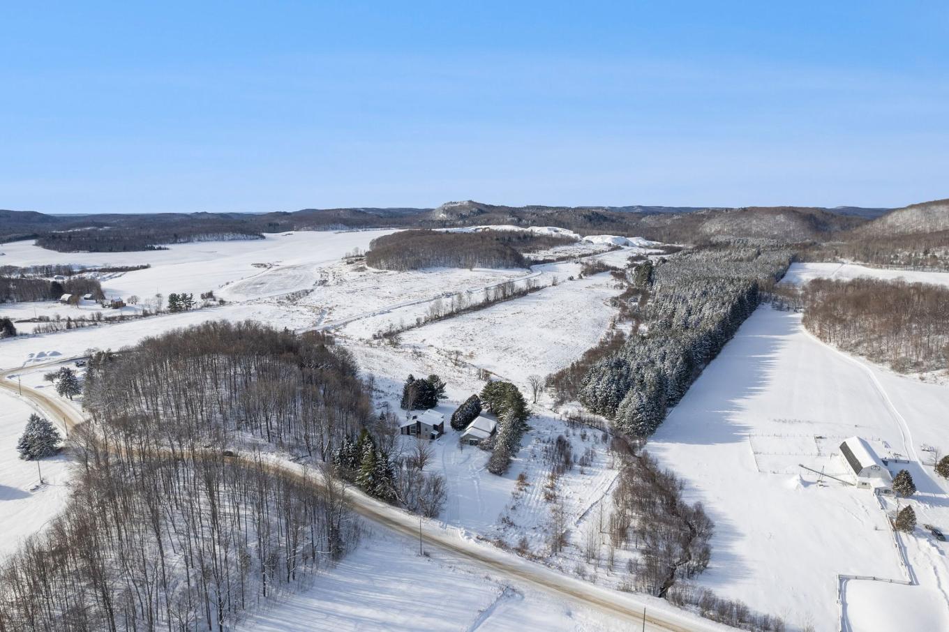 Aerial photo - 511 Rg St-Louis, Saint-André-Avellin, QC - Outdoor With View