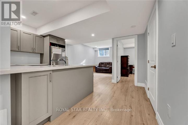 Upper - 119 Waterloo Street, Kitchener, ON - Indoor