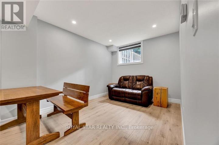 Upper - 119 Waterloo Street, Kitchener, ON - Indoor