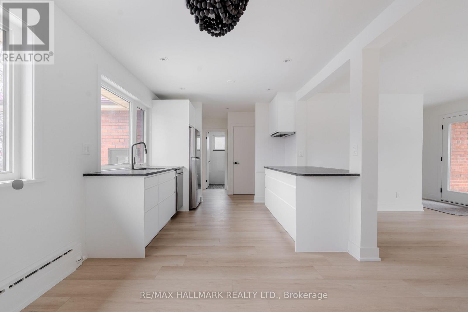 Main - 44 Robertsfield Crescent, Toronto, ON - Indoor Photo Showing Other Room