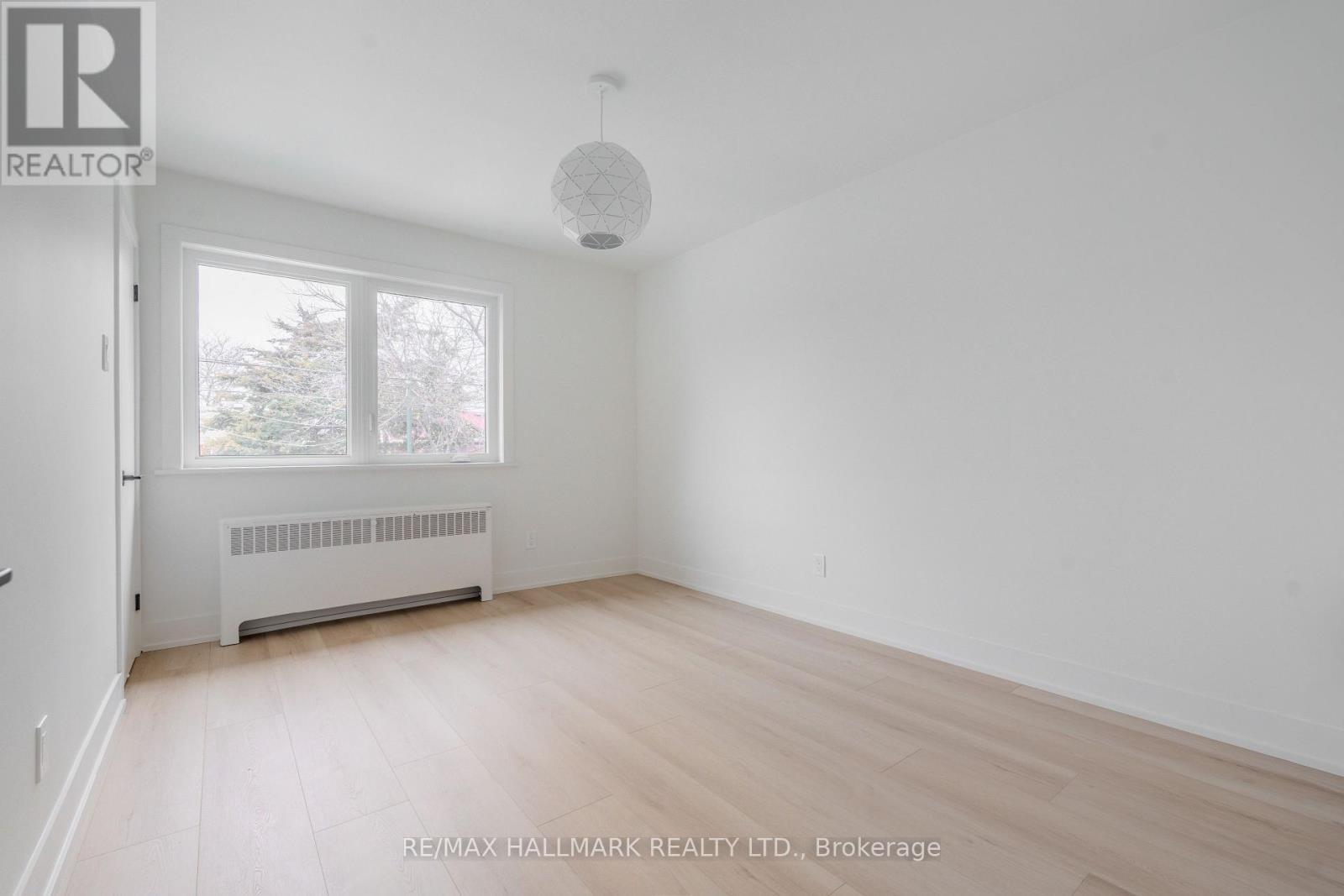 Main - 44 Robertsfield Crescent, Toronto, ON - Indoor Photo Showing Other Room