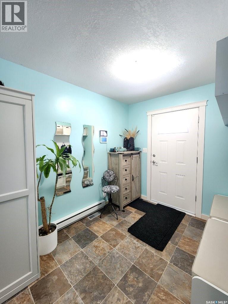 706 Grey Avenue, Grenfell, SK - Indoor Photo Showing Other Room