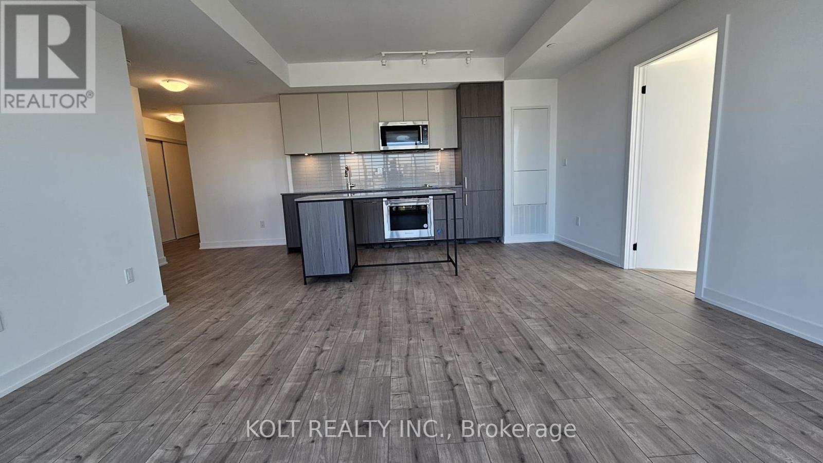 1004 - 220 Missinnihe Way, Mississauga, ON - Indoor Photo Showing Kitchen
