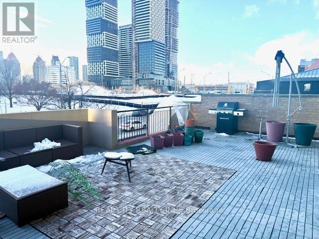 207 - 285 Enfield Place, Mississauga, ON - Outdoor With Deck Patio Veranda