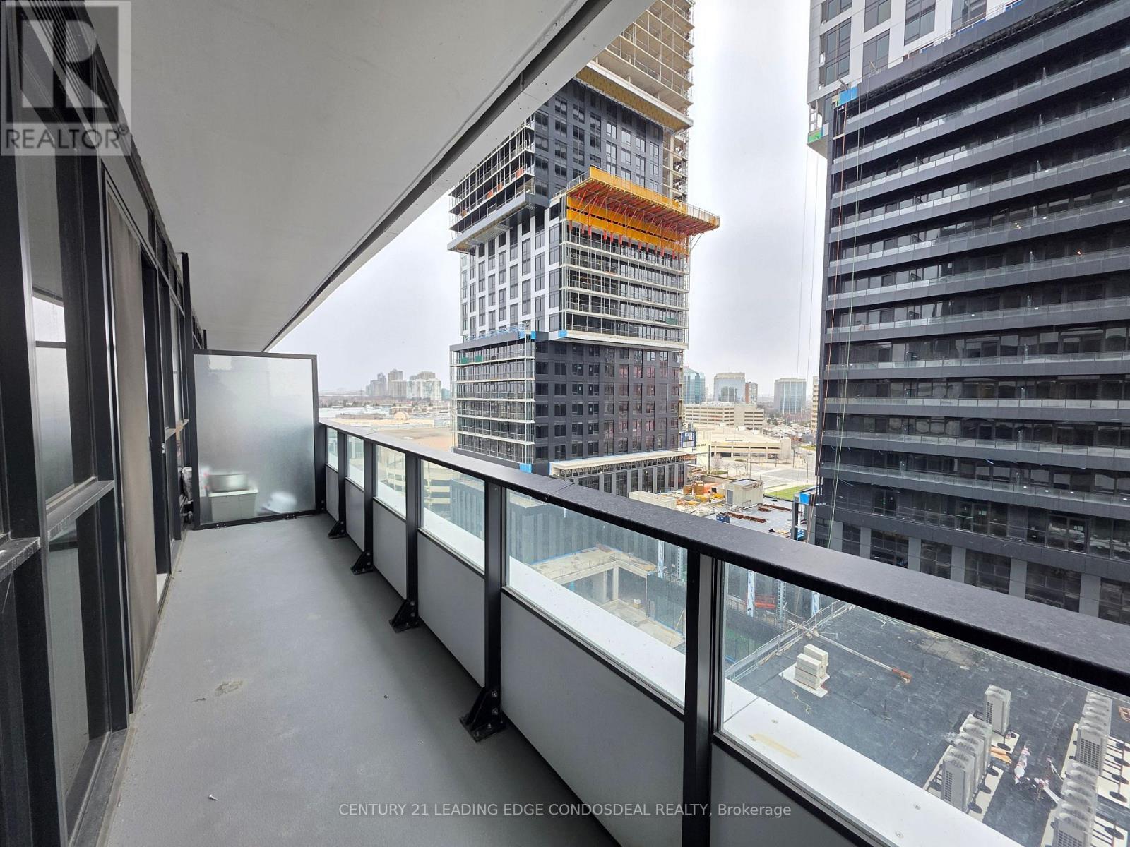 1001 - 4015 The Exchange, Mississauga, ON - Outdoor