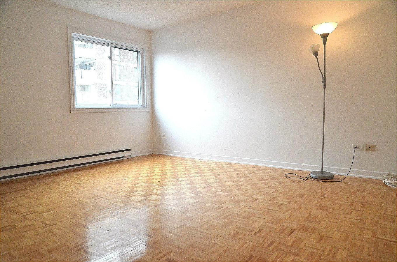 Chambre à coucher principale - 712-3470 Rue Simpson, Montréal (Ville-Marie), QC - Indoor Photo Showing Other Room