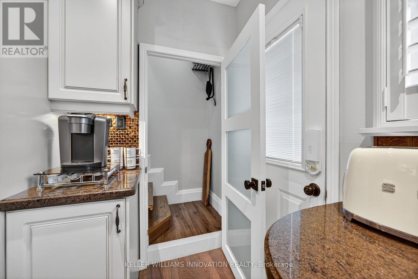 108 Owen Street, Barrie, ON - Indoor