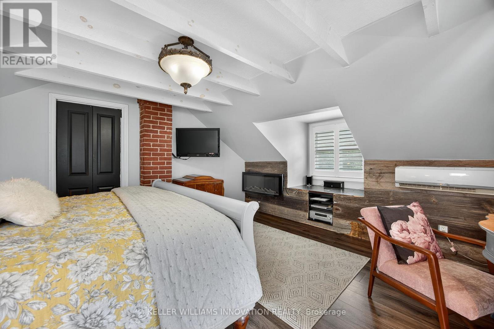 108 Owen Street, Barrie, ON - Indoor Photo Showing Bedroom With Fireplace