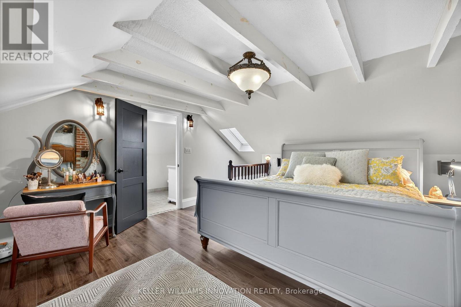 108 Owen Street, Barrie, ON - Indoor