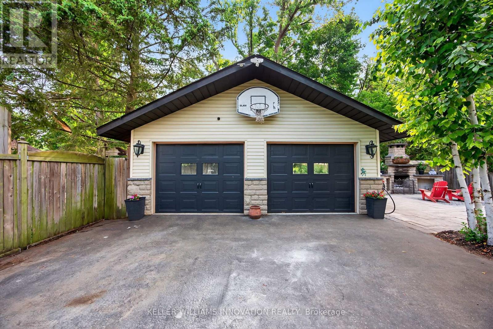 108 Owen Street, Barrie, ON - Outdoor