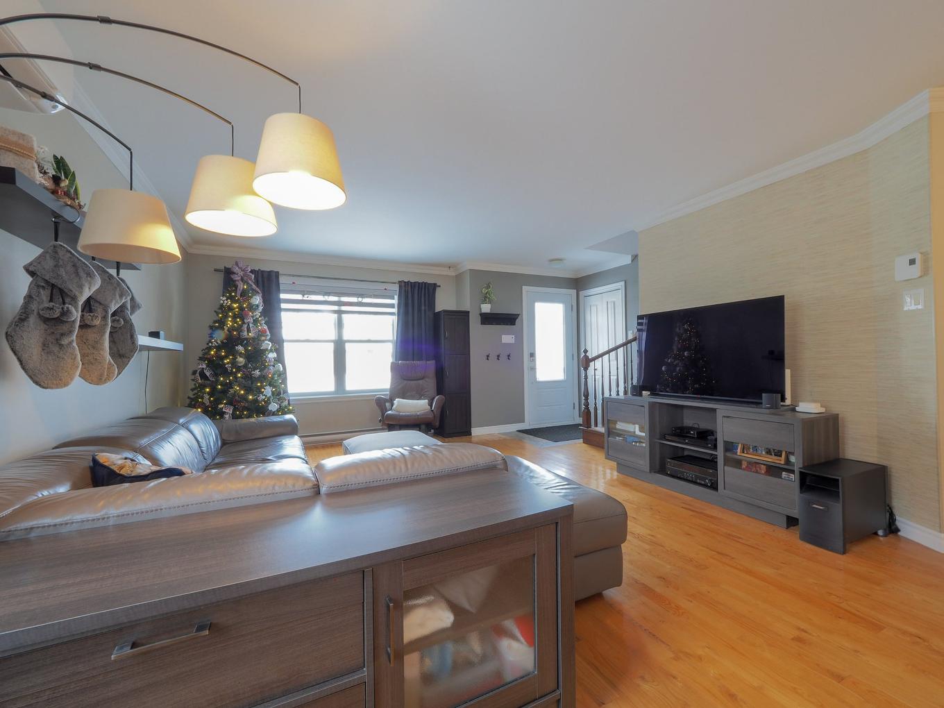 Salon - 7215 Rue P.-E.-Neveu, Trois-Rivières, QC - Indoor Photo Showing Living Room