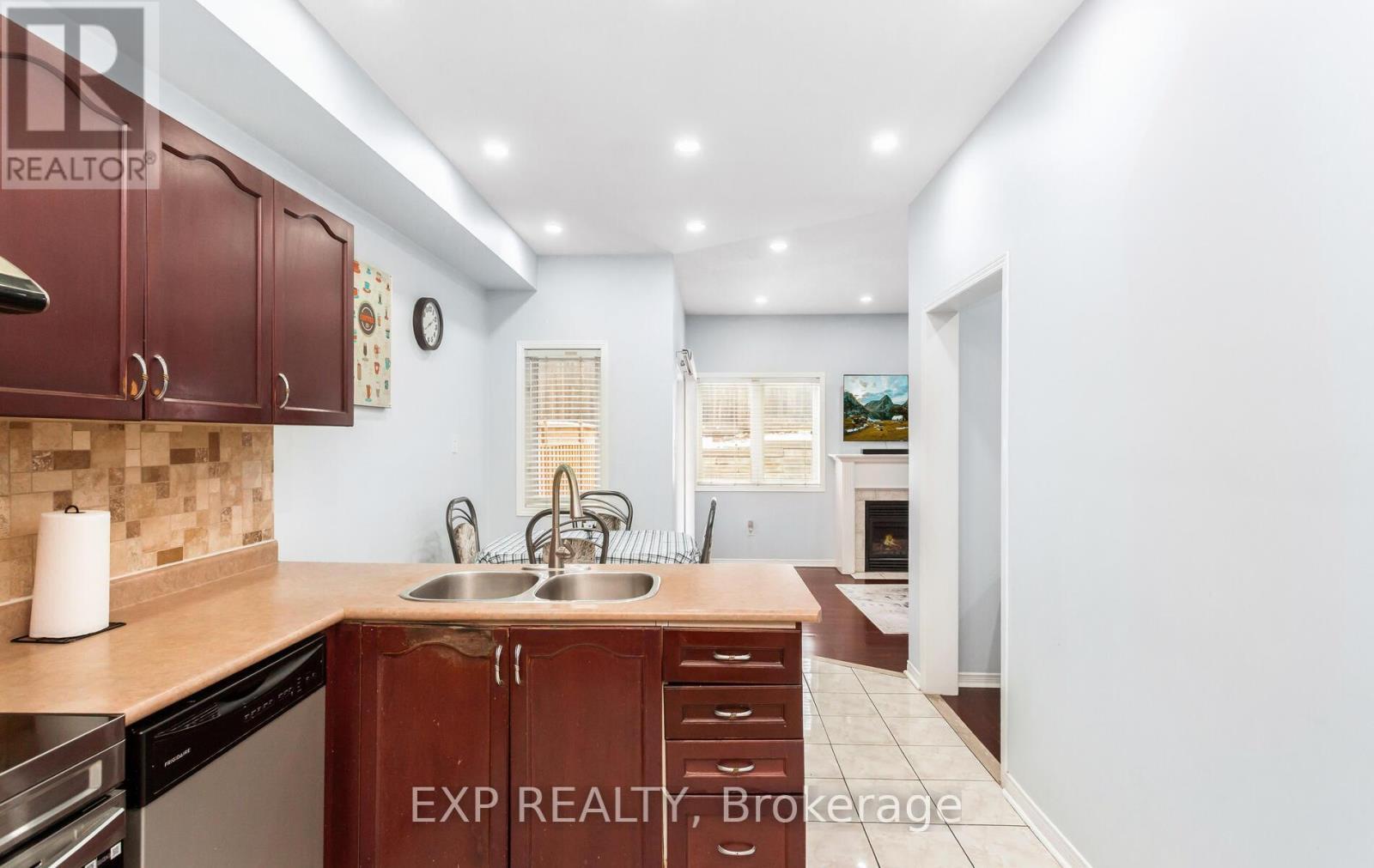 70 Grover Road, Brampton, ON - Indoor Photo Showing Kitchen With Double Sink