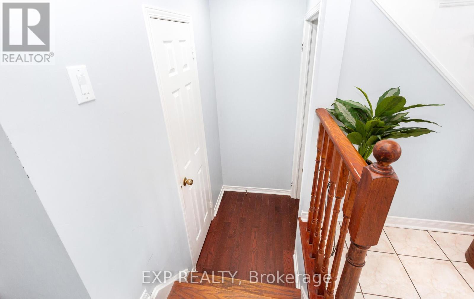 70 Grover Road, Brampton, ON - Indoor Photo Showing Other Room