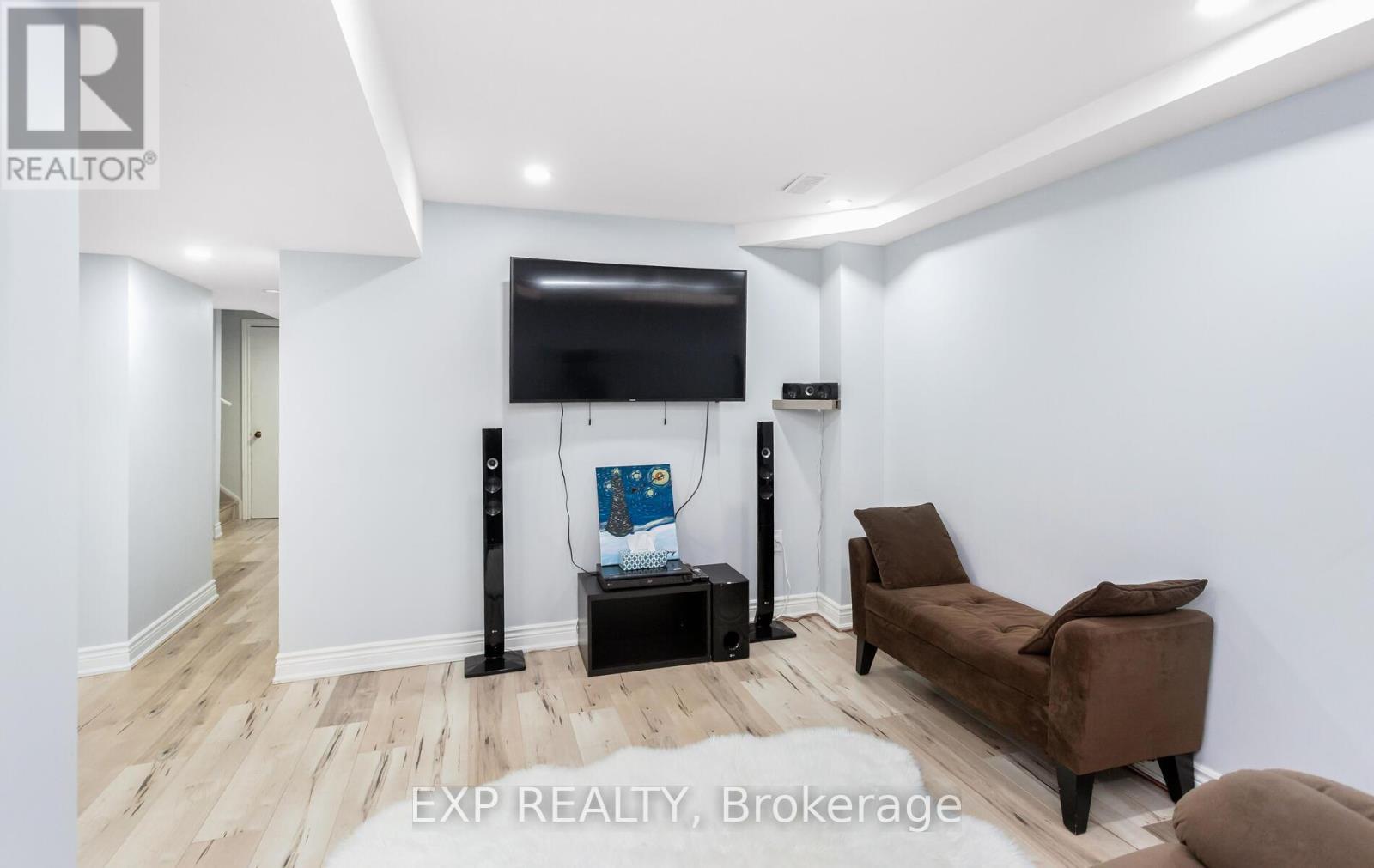 70 Grover Road, Brampton, ON - Indoor