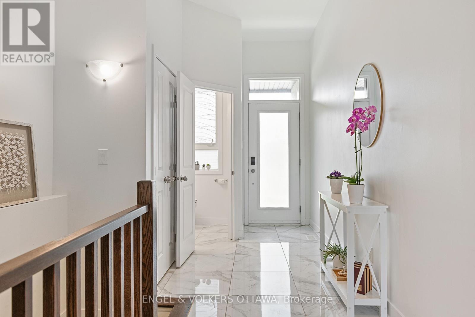 430 Markdale Terrace, Ottawa, ON - Indoor Photo Showing Other Room