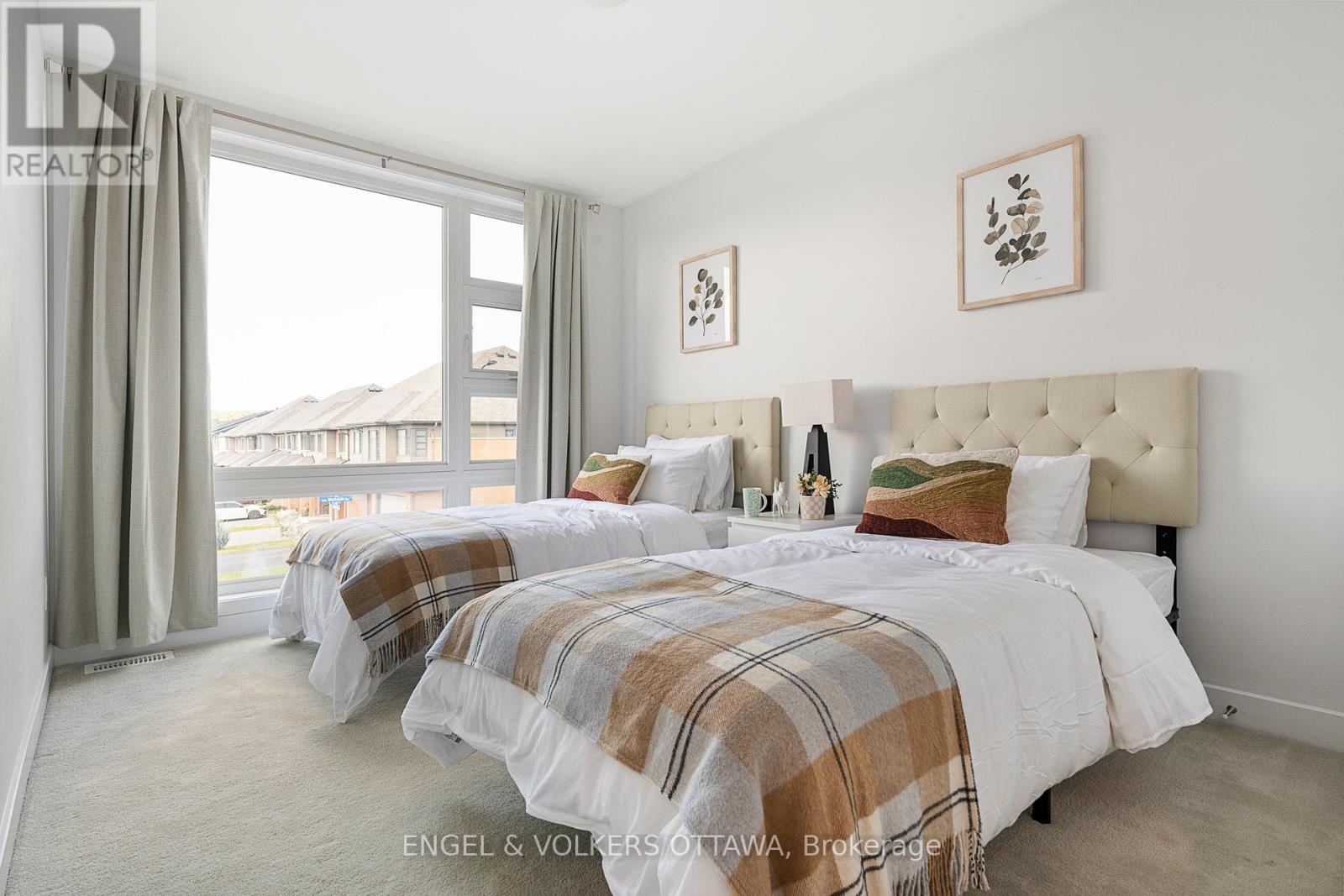 430 Markdale Terrace, Ottawa, ON - Indoor Photo Showing Bedroom