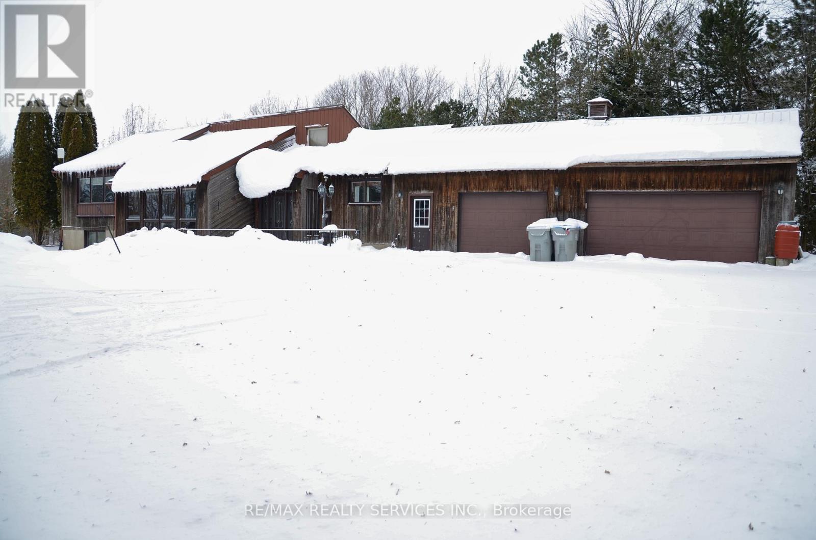 1045 Tremaine Avenue S, North Perth, ON - Outdoor