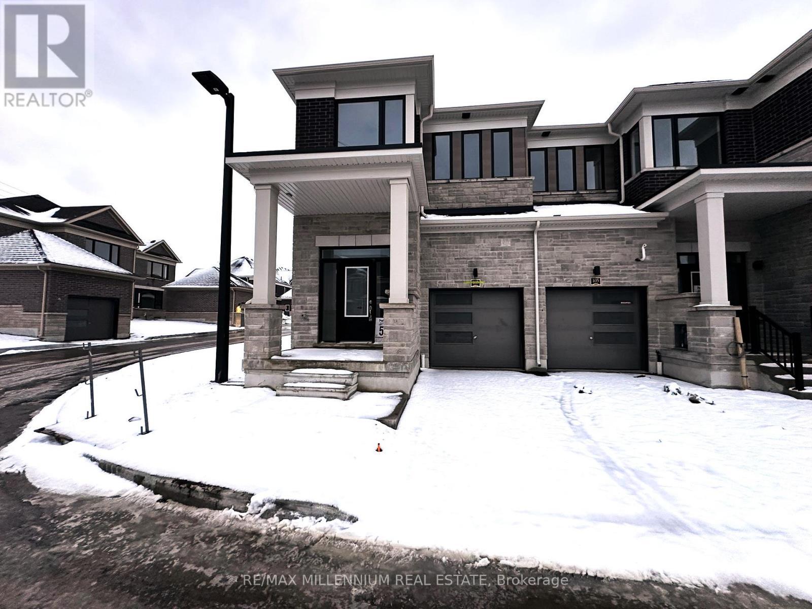103 Watts Mews, Kawartha Lakes, ON - Outdoor With Facade