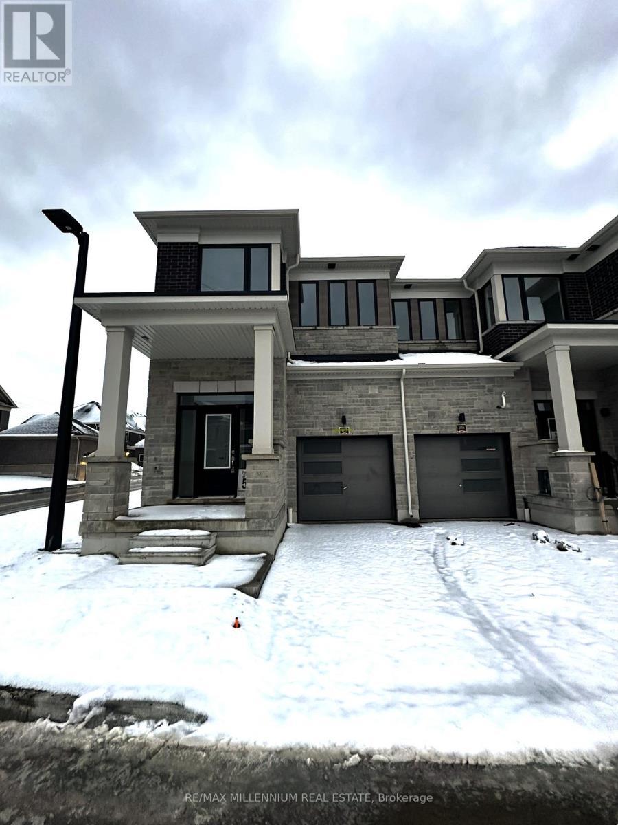 103 Watts Mews, Kawartha Lakes, ON - Outdoor With Facade