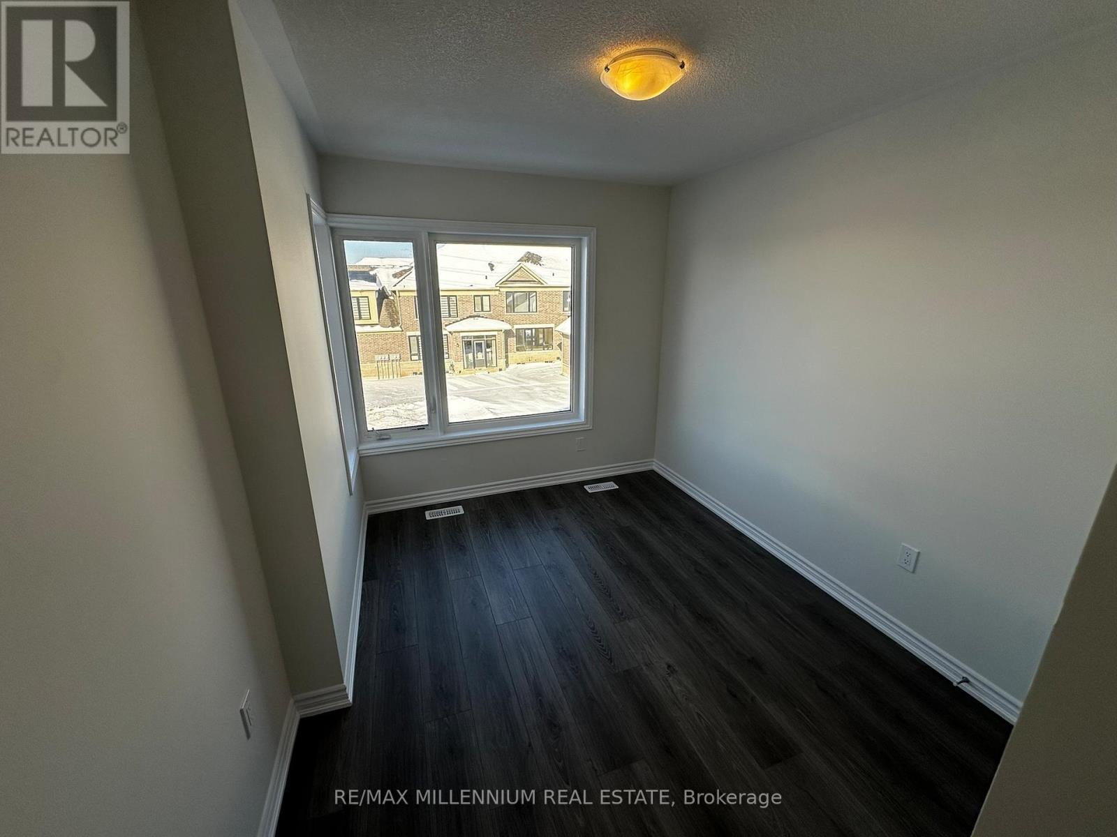 103 Watts Mews, Kawartha Lakes, ON - Indoor Photo Showing Other Room