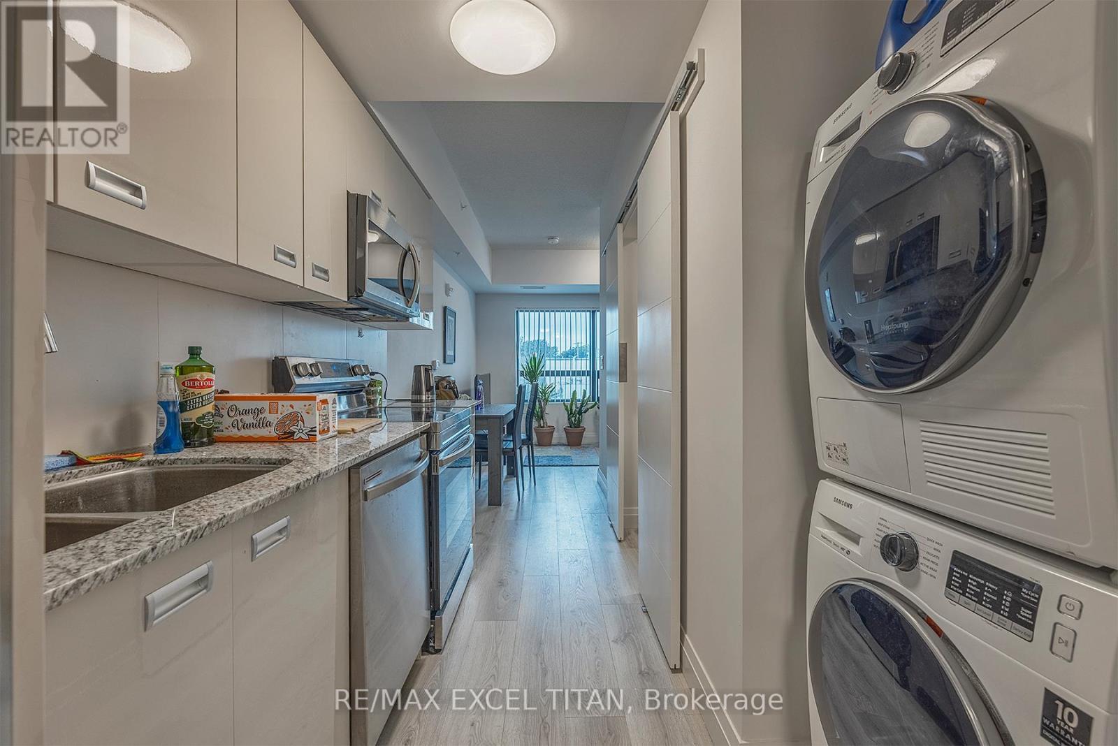 227 - 652 Princess Street, Kingston, ON - Indoor Photo Showing Laundry Room