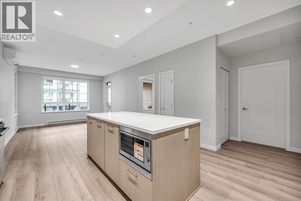 304 629 Cottonwood Avenue, Coquitlam, BC - Indoor