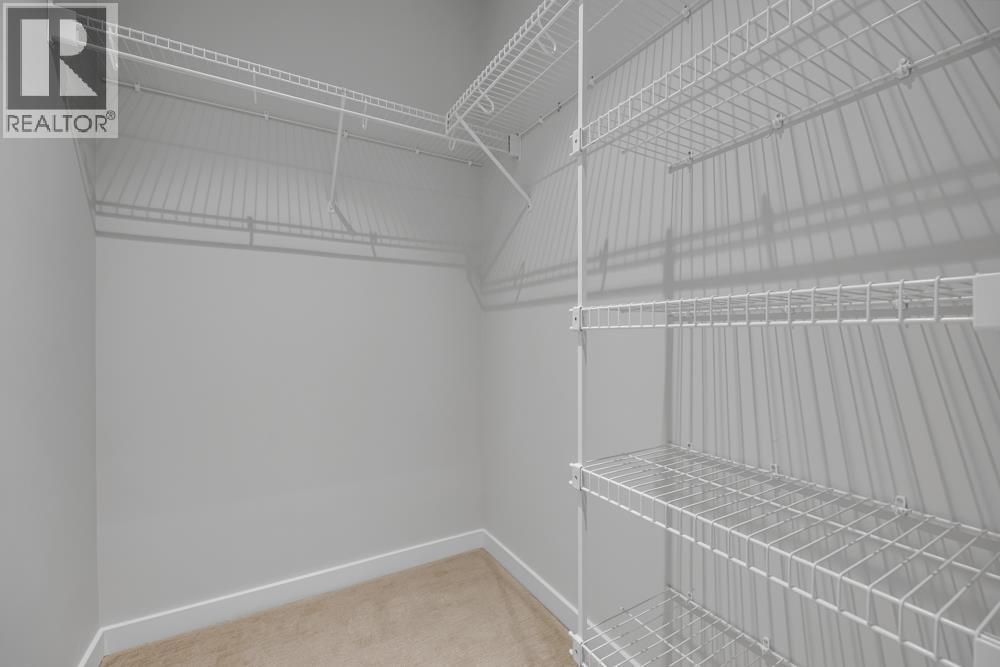 304 629 Cottonwood Avenue, Coquitlam, BC - Indoor With Storage