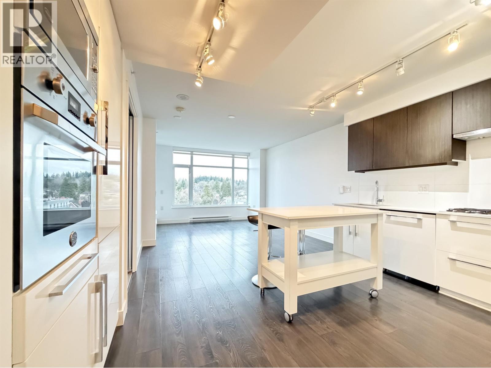 1306 188 Agnes Street, New Westminster, BC - Indoor Photo Showing Kitchen