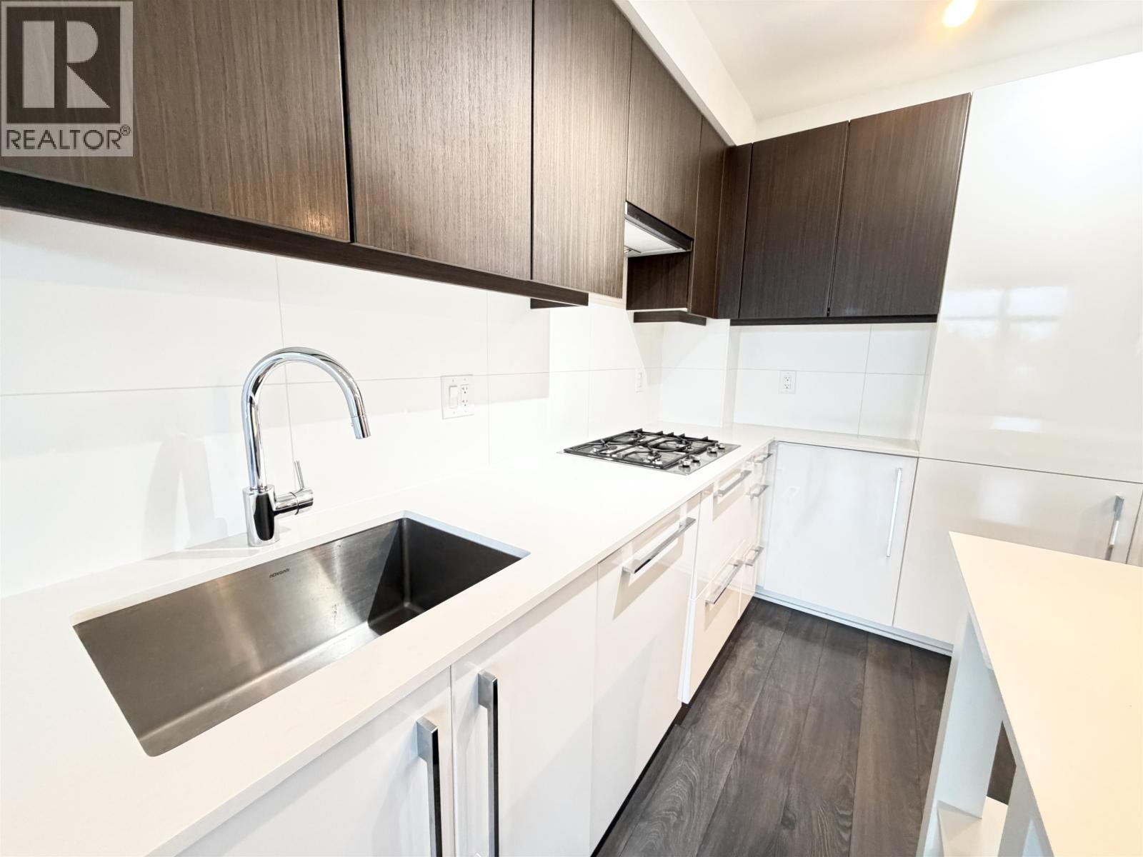 1306 188 Agnes Street, New Westminster, BC - Indoor Photo Showing Kitchen