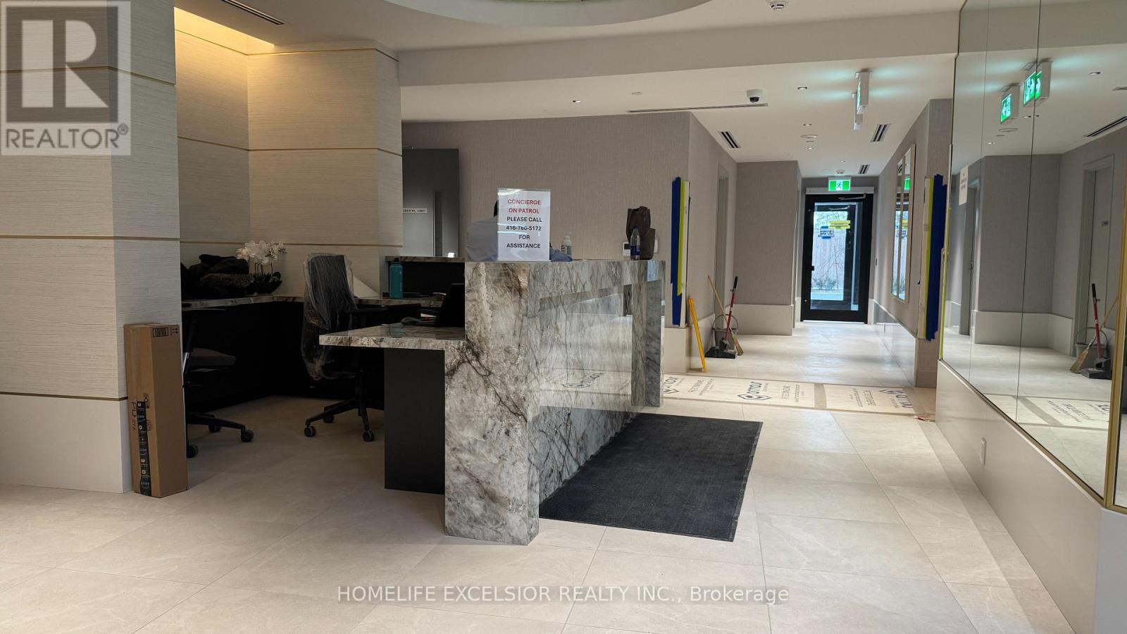 1226 - 5858 Yonge Street, Toronto, ON - Indoor Photo Showing Other Room