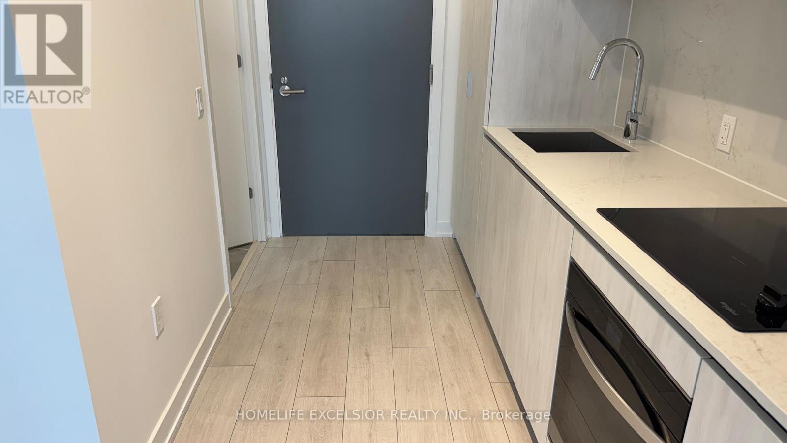 1226 - 5858 Yonge Street, Toronto, ON - Indoor Photo Showing Other Room