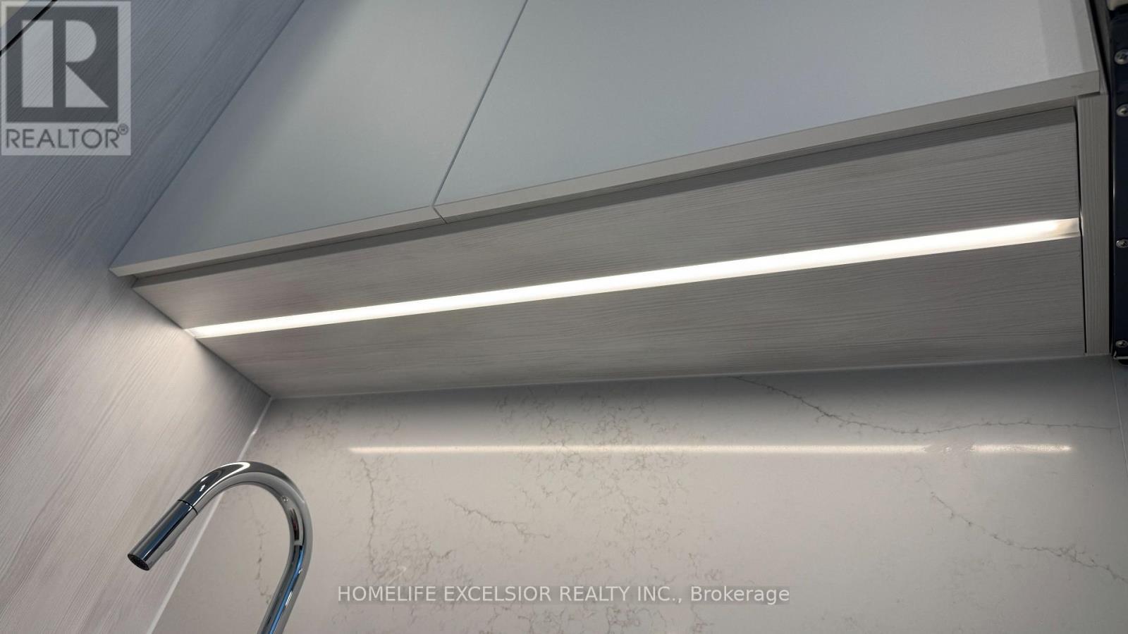 1226 - 5858 Yonge Street, Toronto, ON - Indoor Photo Showing Other Room