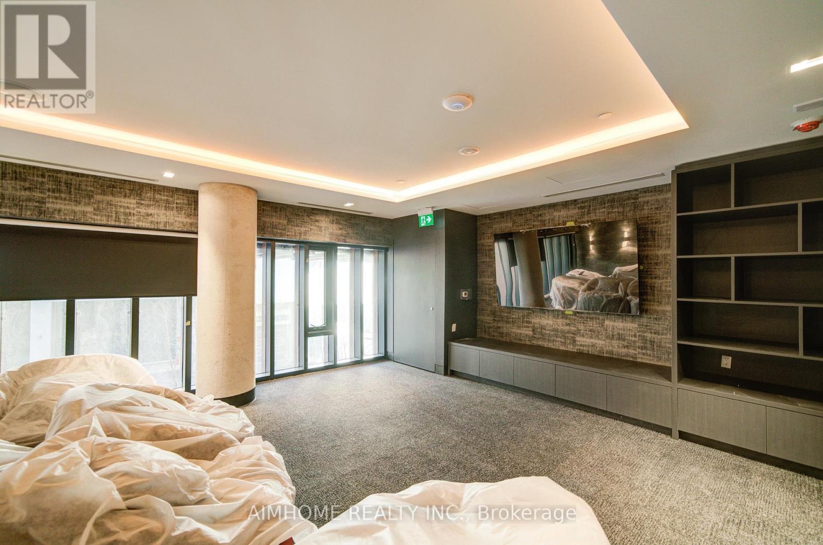 1125 - 5858 Yonge St Street, Toronto, ON - Indoor Photo Showing Other Room