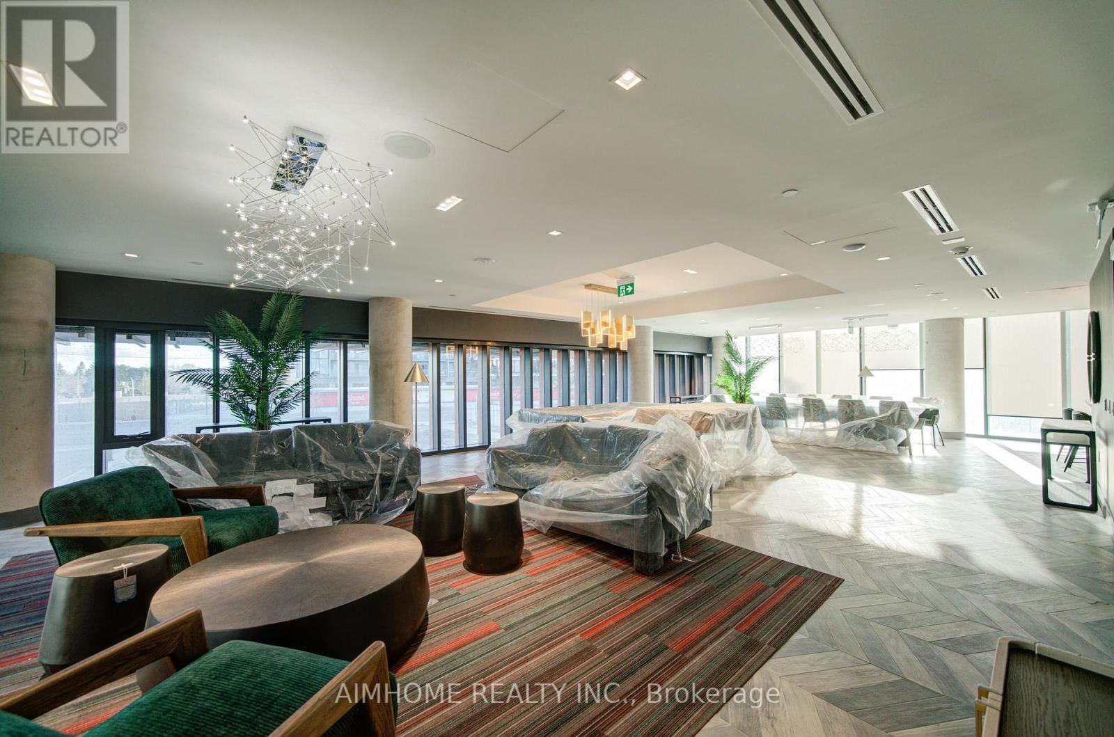 1125 - 5858 Yonge St Street, Toronto, ON - Indoor