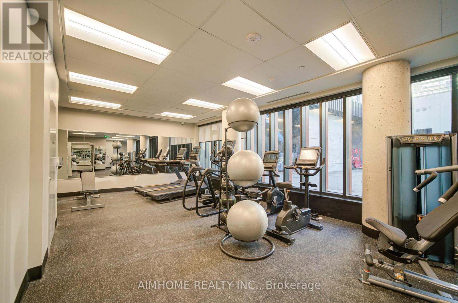 1125 - 5858 Yonge St Street, Toronto, ON - Indoor Photo Showing Gym Room