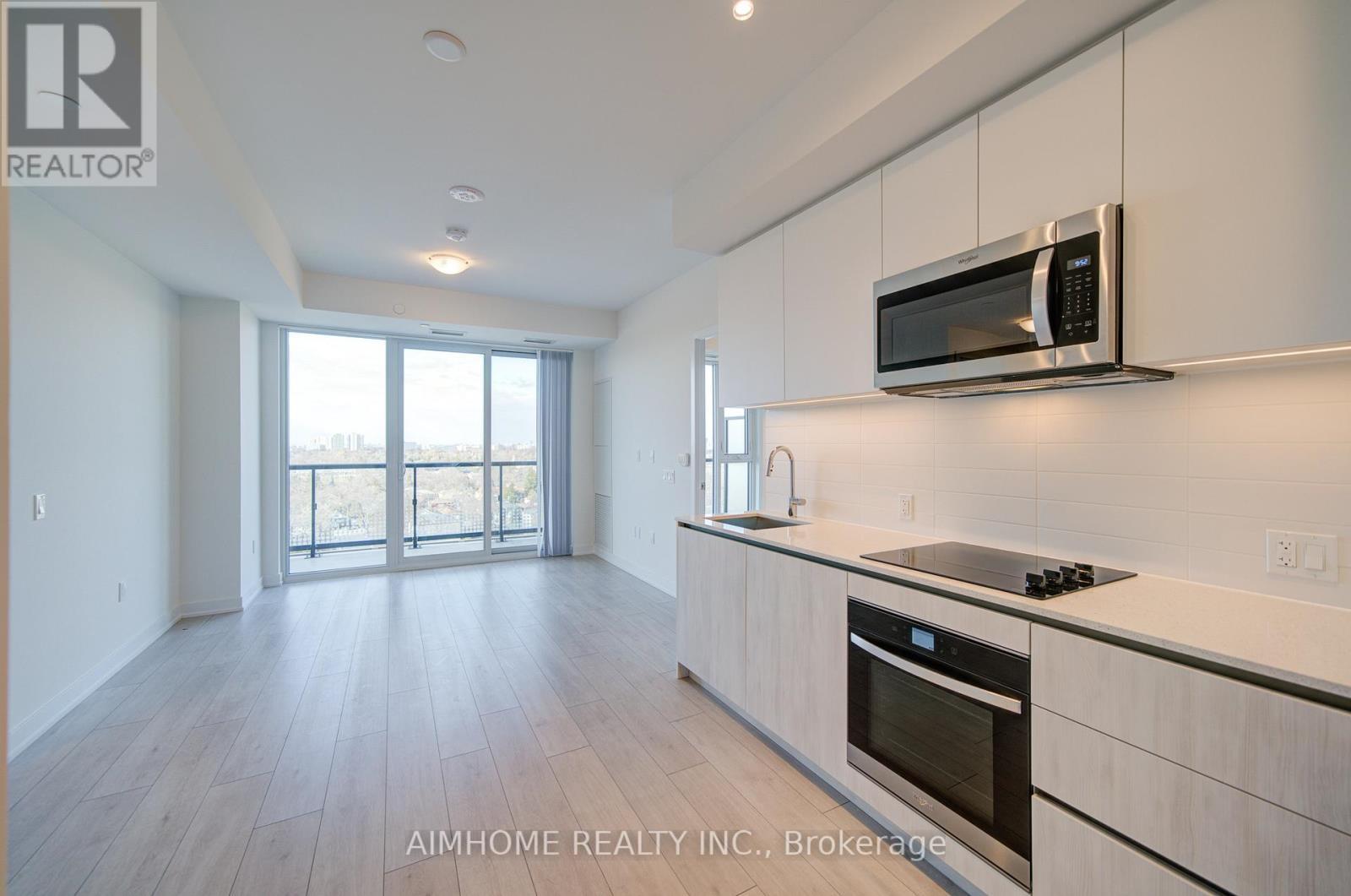 1125 - 5858 Yonge St Street, Toronto, ON - Indoor Photo Showing Kitchen