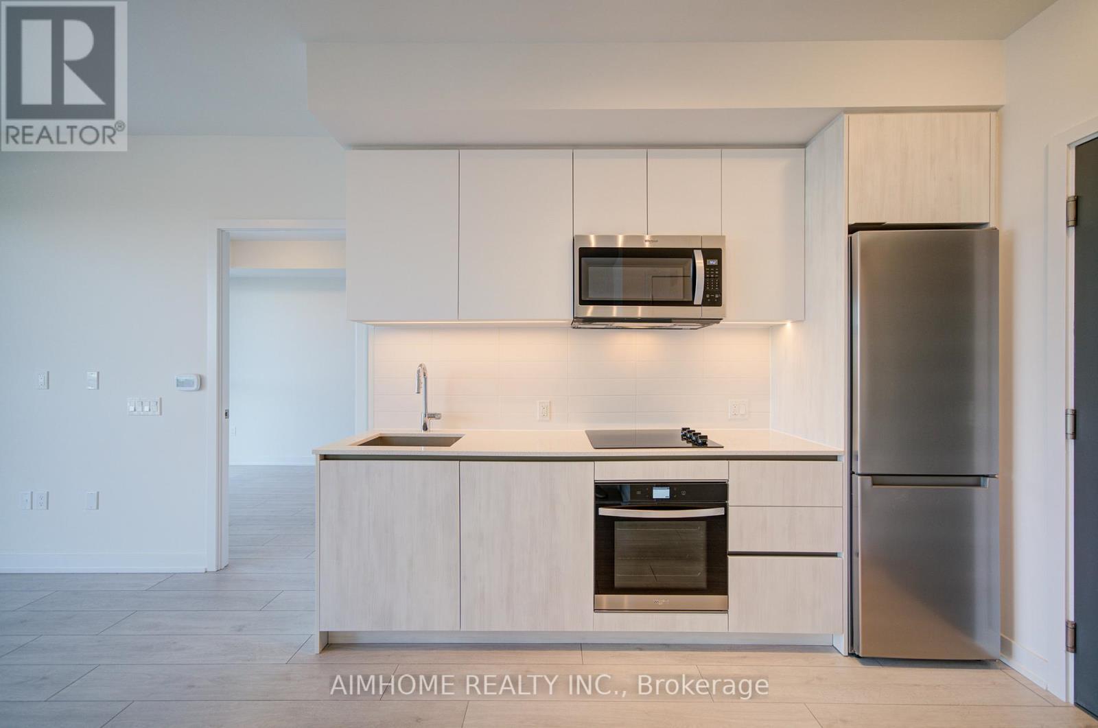 1125 - 5858 Yonge St Street, Toronto, ON - Indoor Photo Showing Kitchen