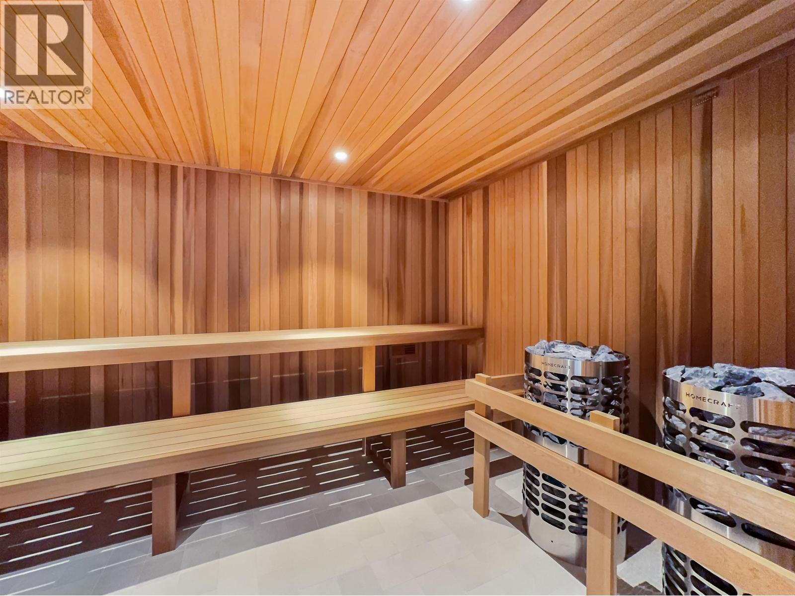 19Xx 5685 Halley Avenue, Burnaby, BC - Indoor Photo Showing Other Room