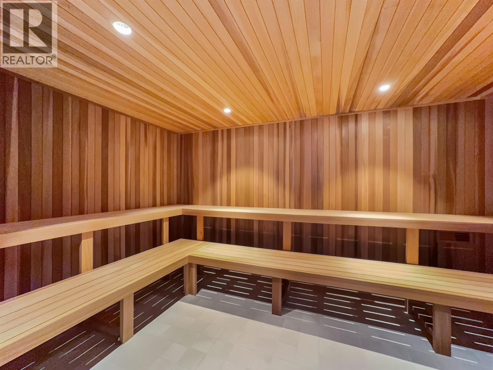 19Xx 5685 Halley Avenue, Burnaby, BC - Indoor Photo Showing Other Room