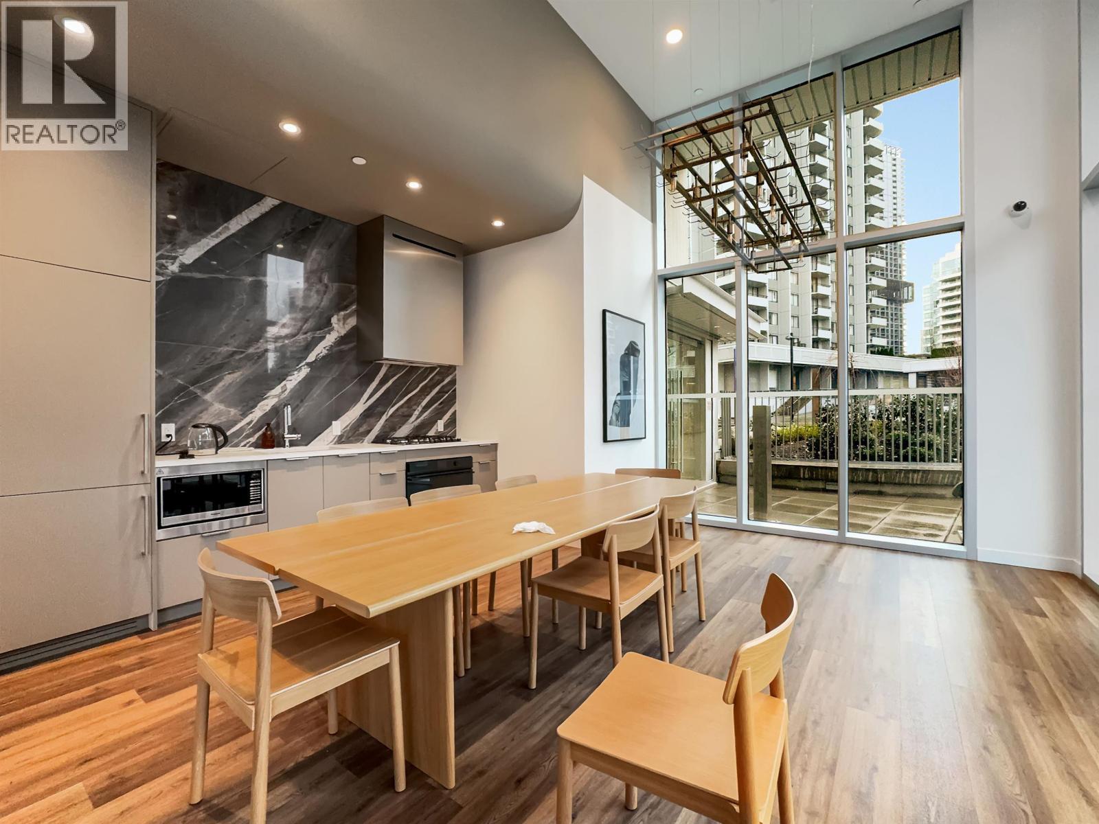 19Xx 5685 Halley Avenue, Burnaby, BC - Indoor