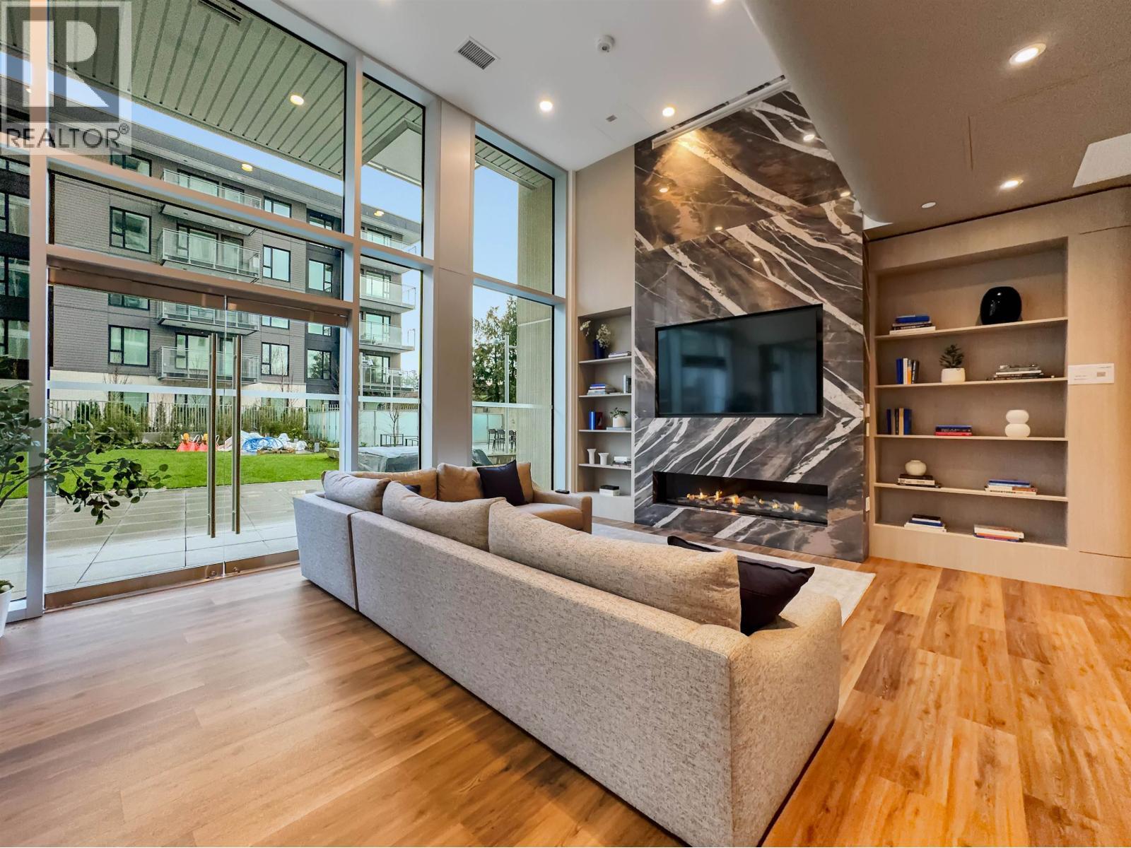 19Xx 5685 Halley Avenue, Burnaby, BC - Indoor