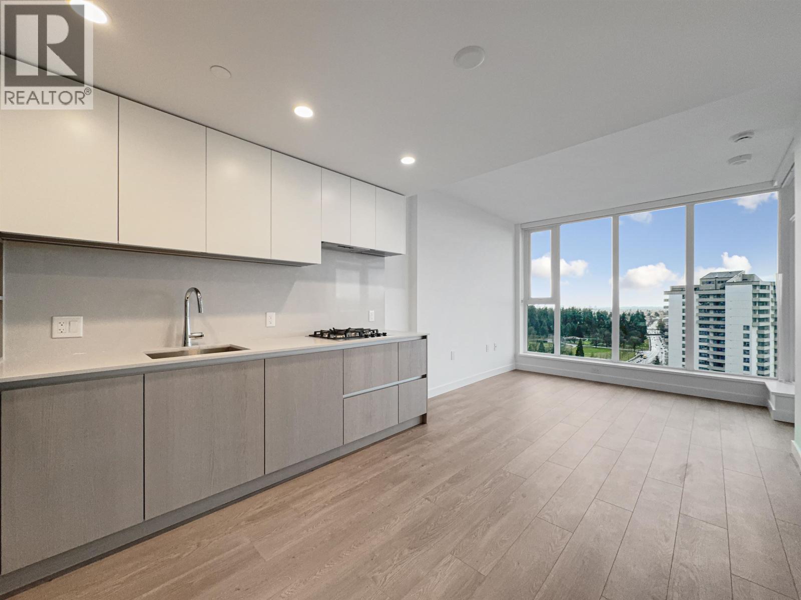 19Xx 5685 Halley Avenue, Burnaby, BC - Indoor Photo Showing Kitchen