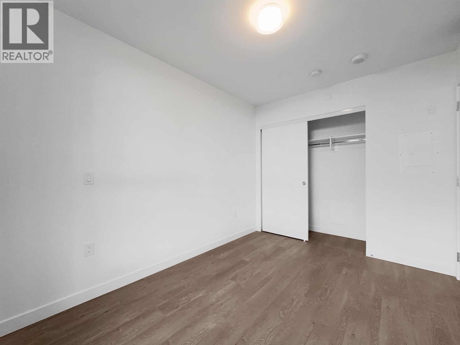 19Xx 5685 Halley Avenue, Burnaby, BC - Indoor Photo Showing Other Room
