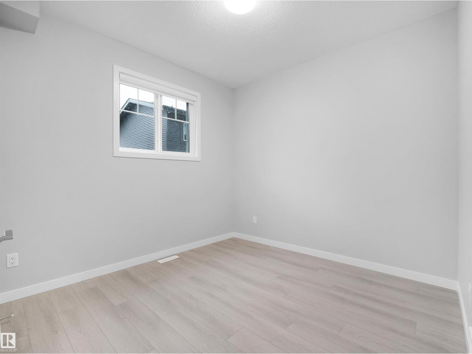 3331 Roy Brown Wy Nw, Edmonton, AB - Indoor Photo Showing Other Room