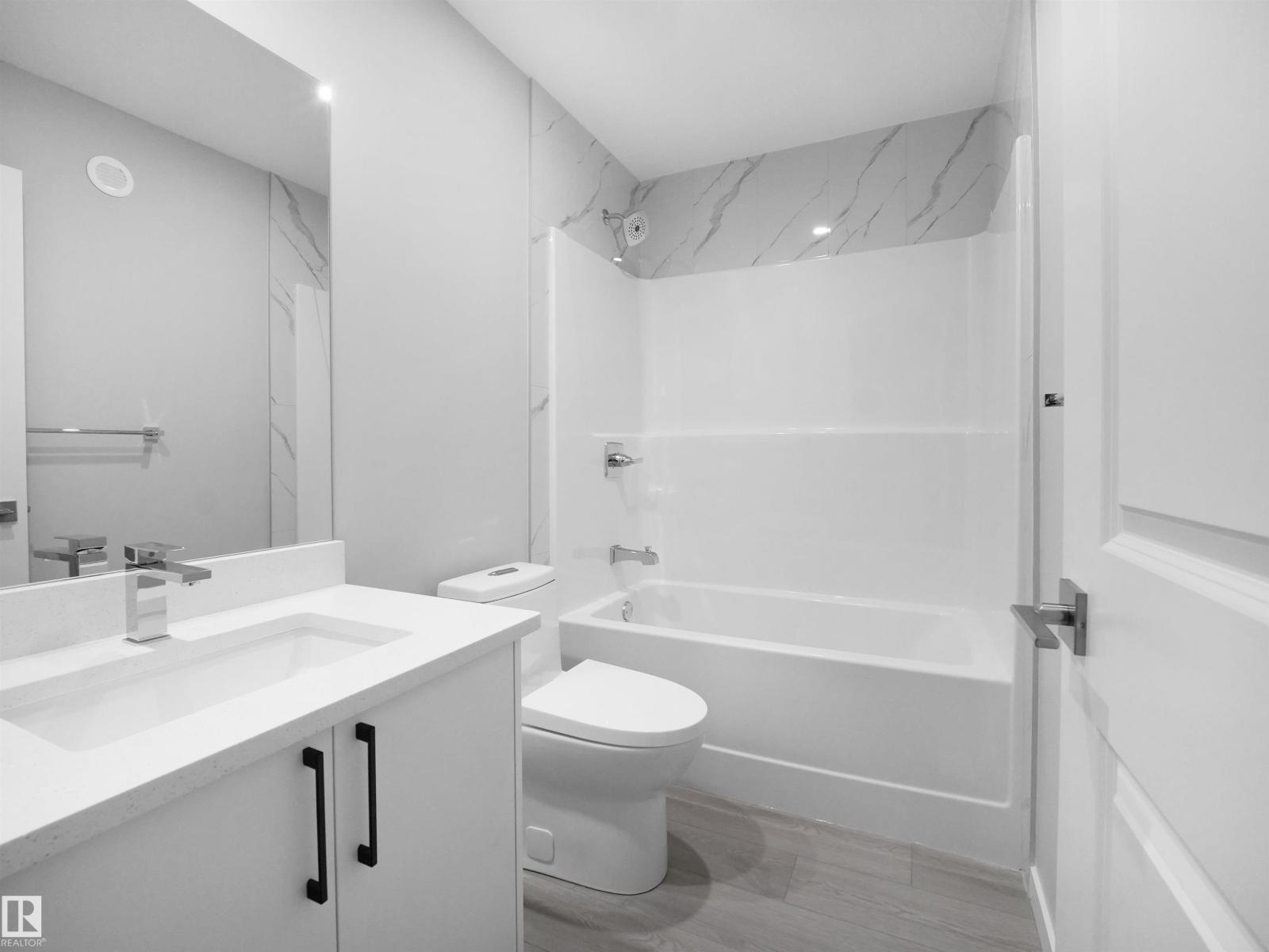 3331 Roy Brown Wy Nw, Edmonton, AB - Indoor Photo Showing Bathroom