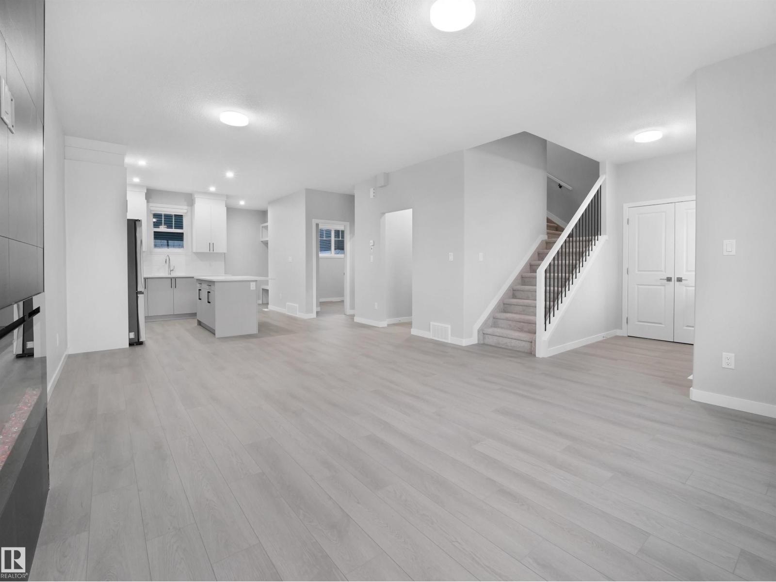 3331 Roy Brown Wy Nw, Edmonton, AB - Indoor